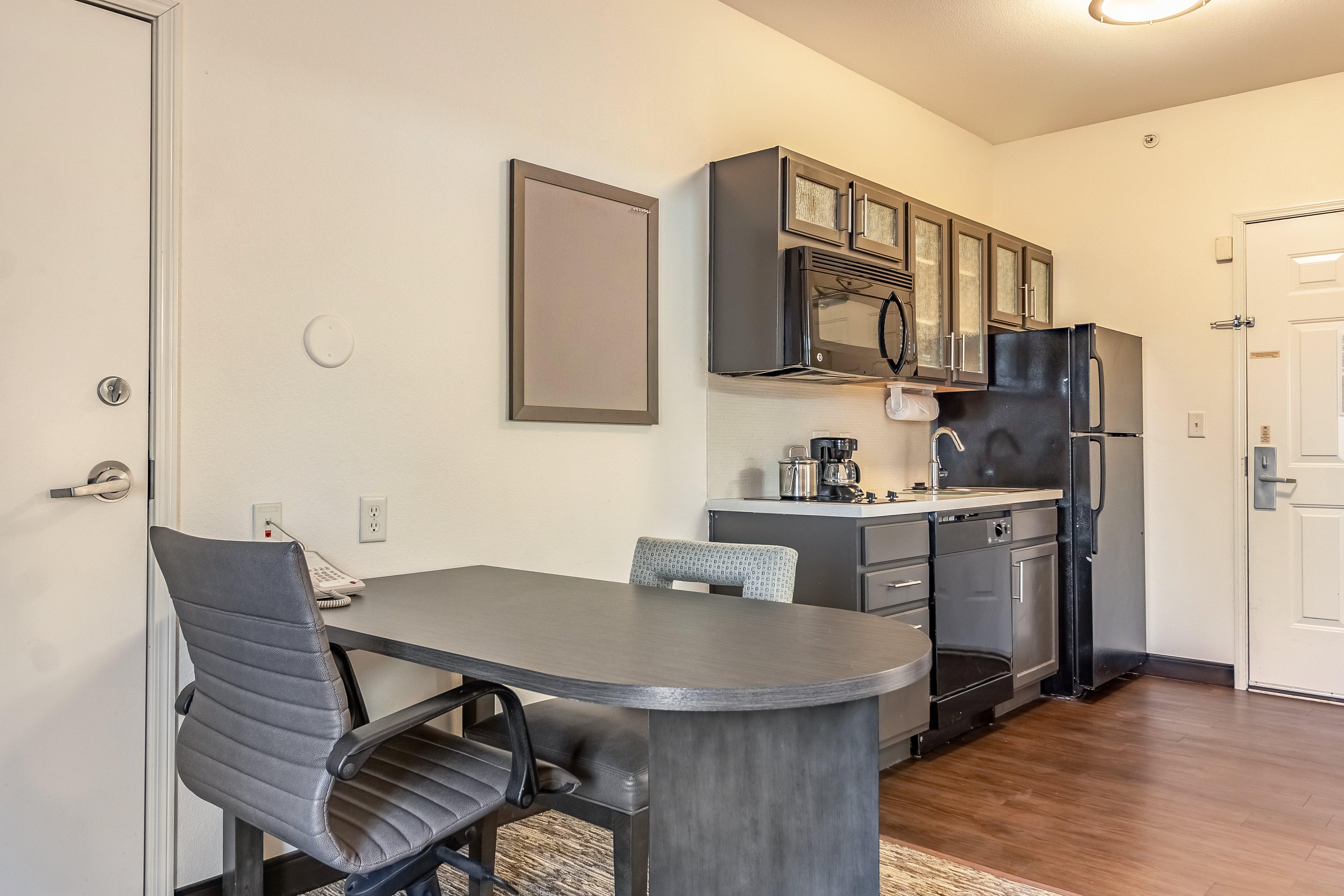 Candlewood Suites Lincoln By Ihg Exteriör bild