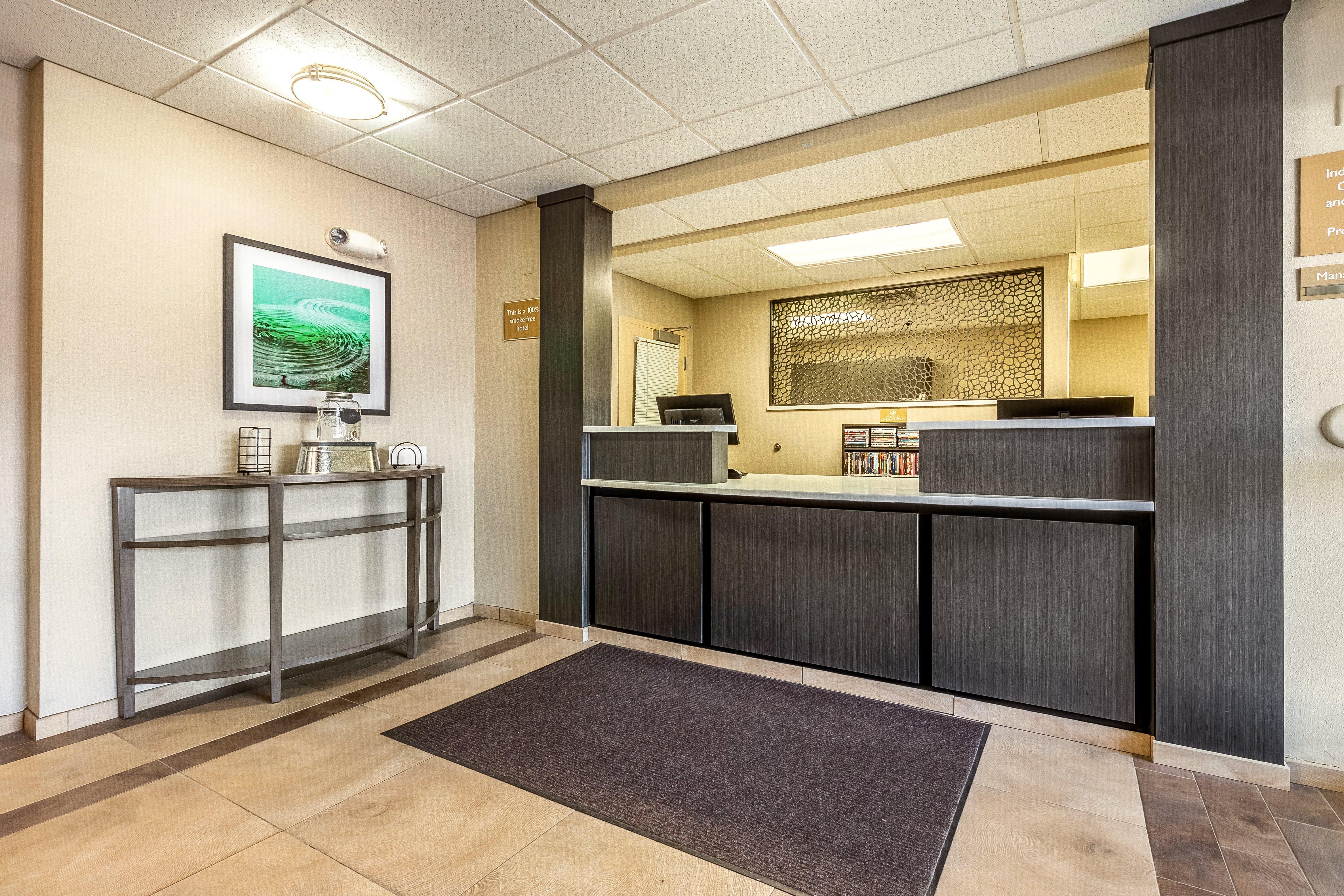 Candlewood Suites Lincoln By Ihg Exteriör bild