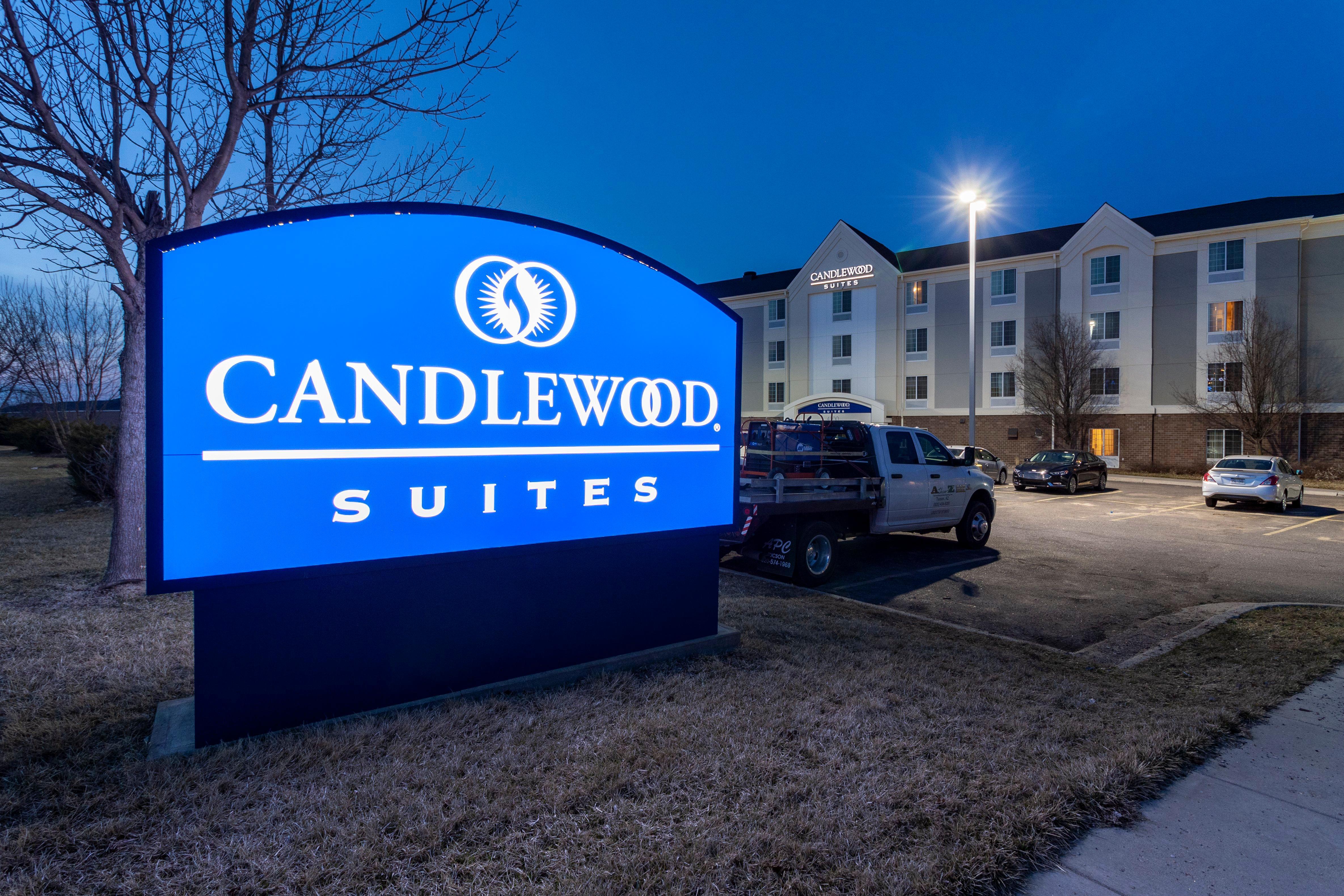Candlewood Suites Lincoln By Ihg Exteriör bild