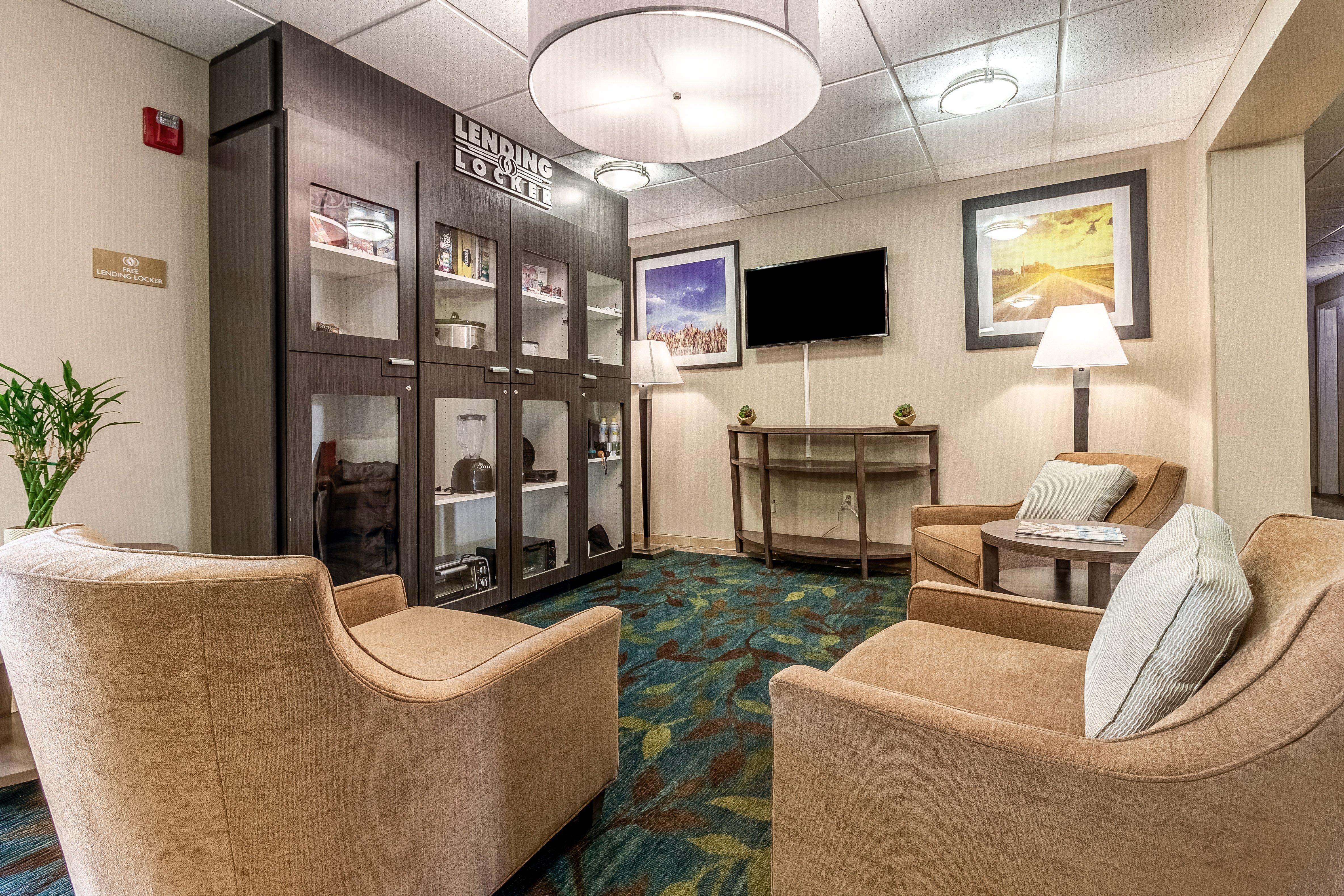 Candlewood Suites Lincoln By Ihg Exteriör bild