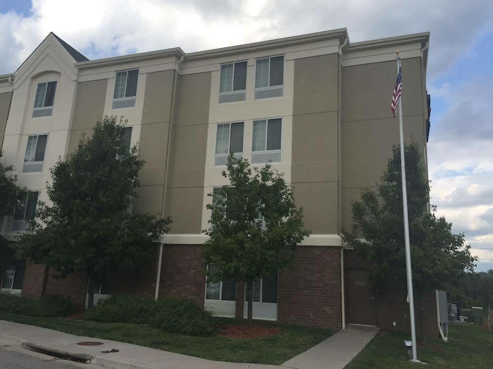 Candlewood Suites Lincoln By Ihg Exteriör bild